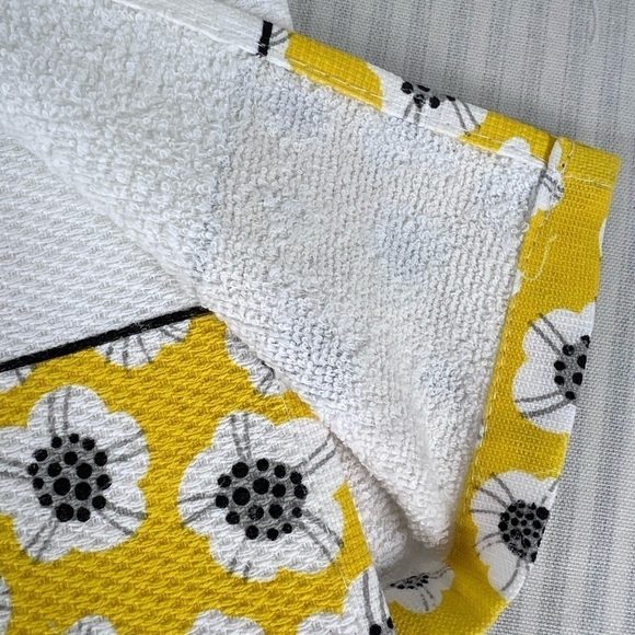 Colordrift Kitchen Towels Yellow Black Flowers Birds 18" x 28" Set of 2 NEW - Picture 7 of 7